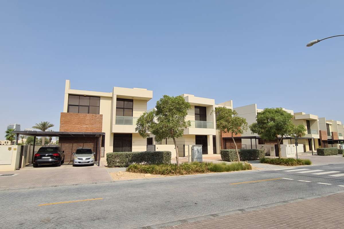 Longview Villa